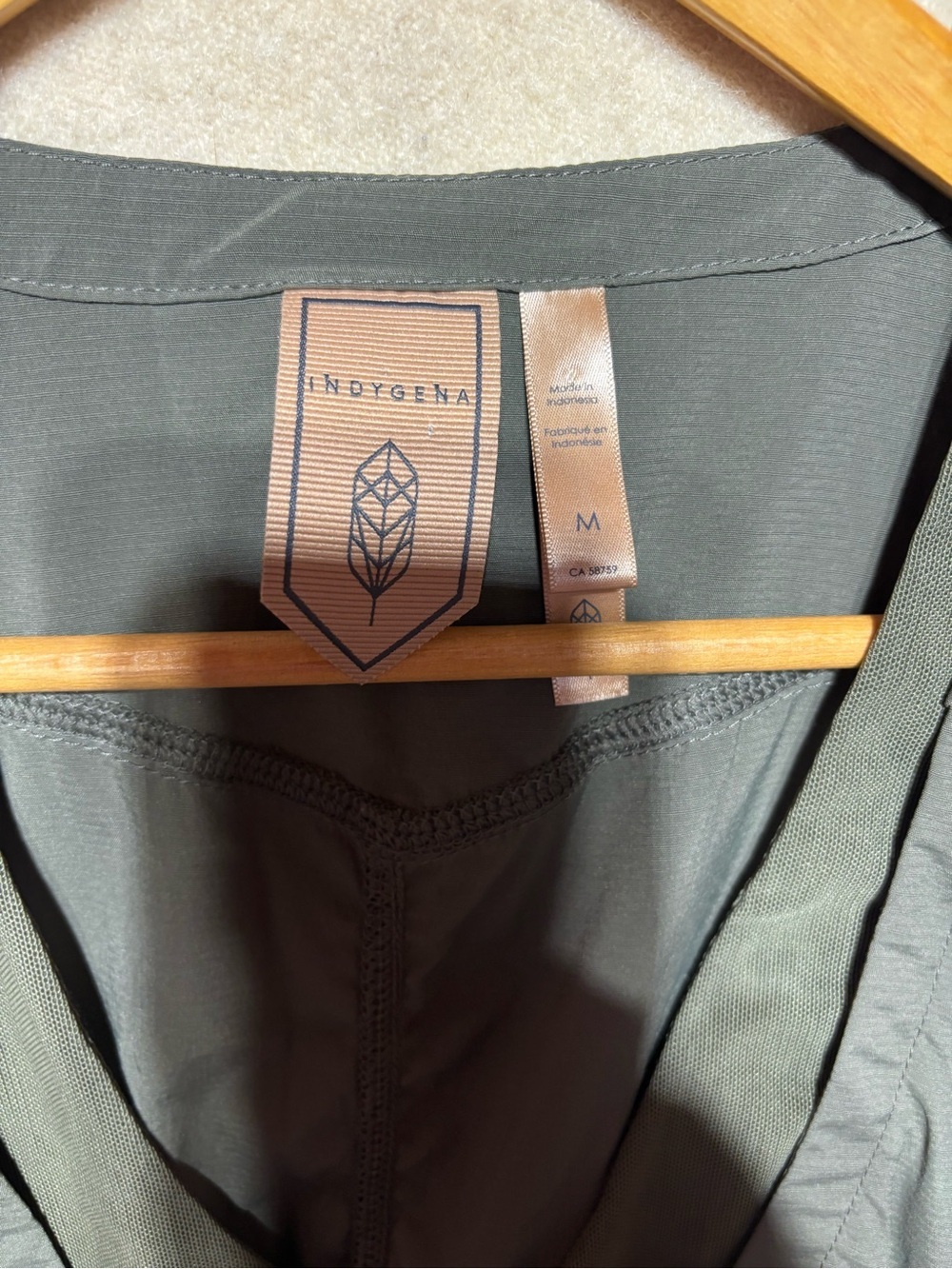 Indygena Olive Green Sleeveless Travel Dress Size Medium Lightweight Outdoor - Picture 4 of 4